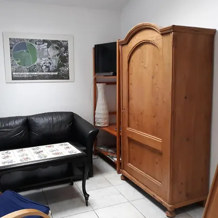 Apartment Kleines Haeuschen Ober-Ramstadt